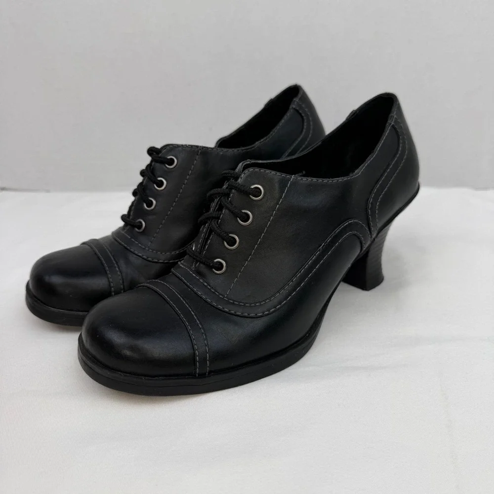 Mudd Floppy Black Lace Up Oxford Heels Vintage Y2K Cap Toe Shoes Size 8M